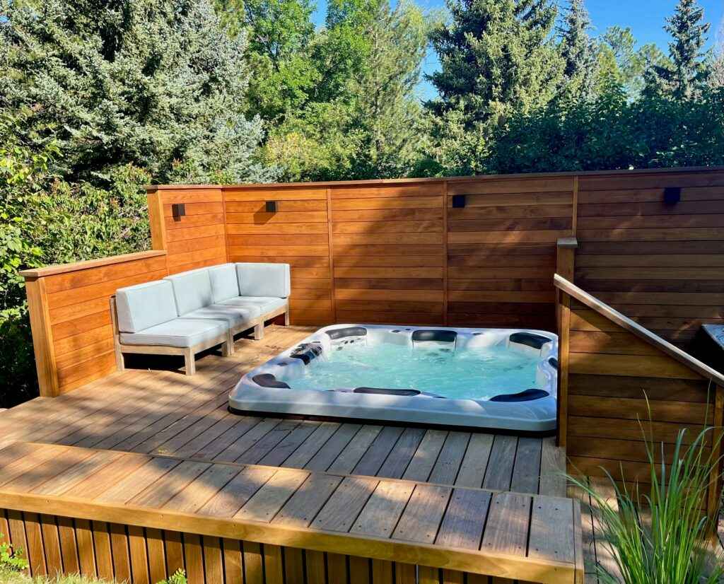 Alpine Hot Tub - Spacious 7-Person Therapy Experience with Elegant Design Patio Elegance