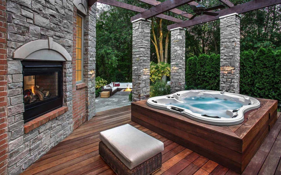 Monarch Hot Tub – Spacious 5-Person Spa for Luxurious Relaxation Patio Elegance
