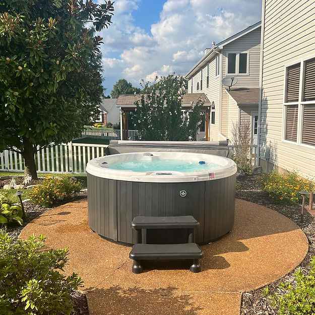 Northstar Round Hot Tub - 7' Outdoor Spa for 5 Adults Patio Elegance